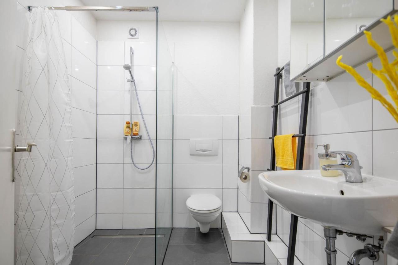 Апартаменты Studio Loft With Walk-In Rain-Shower Гамбург Экстерьер фото